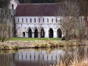 abbaye-fontaine-guerard-4